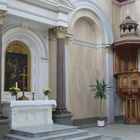 Altar und Kanzel in der Kirche im Landschaftpark Putbus/Rügen (Juni 2011)