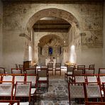 Altar und Wandgemälde...