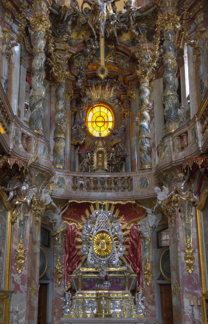 Altarbereich Asamkirche in München