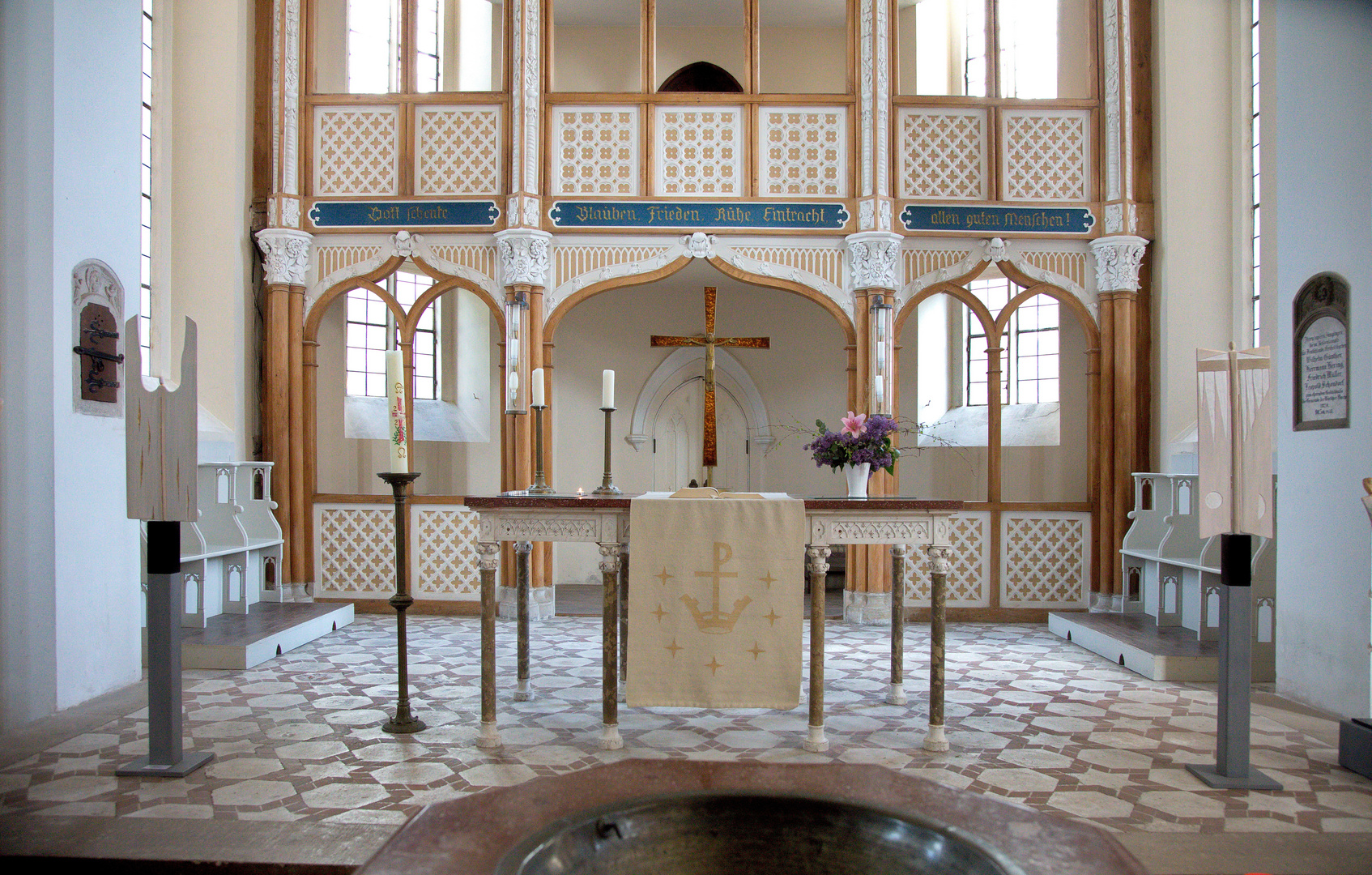 Altarraum der evangelischen Kirche St. Petri in Wörlitz