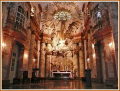 Altarraum in der Karlskiche, Wien