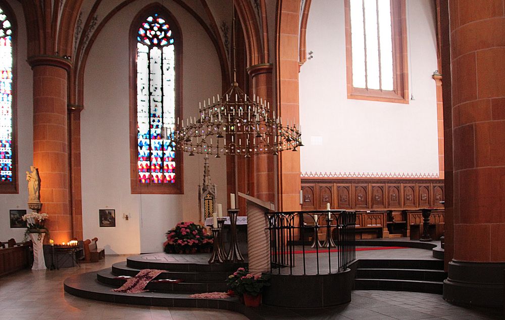 Altarraumm Kirche Borken