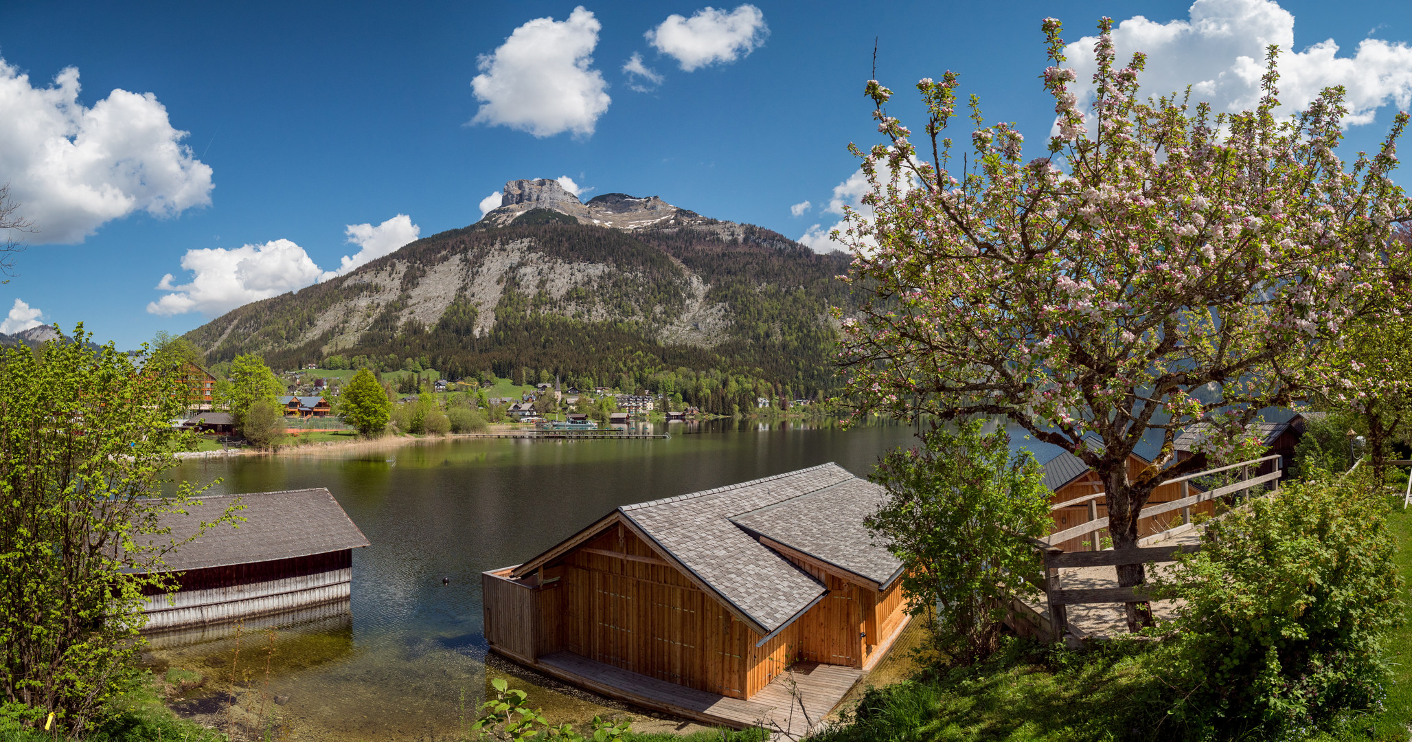 Altaussee mit exklusiven Blick auf den Loser