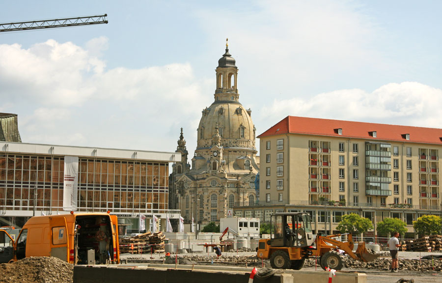 Altbau, Neubau, Baustelle ...