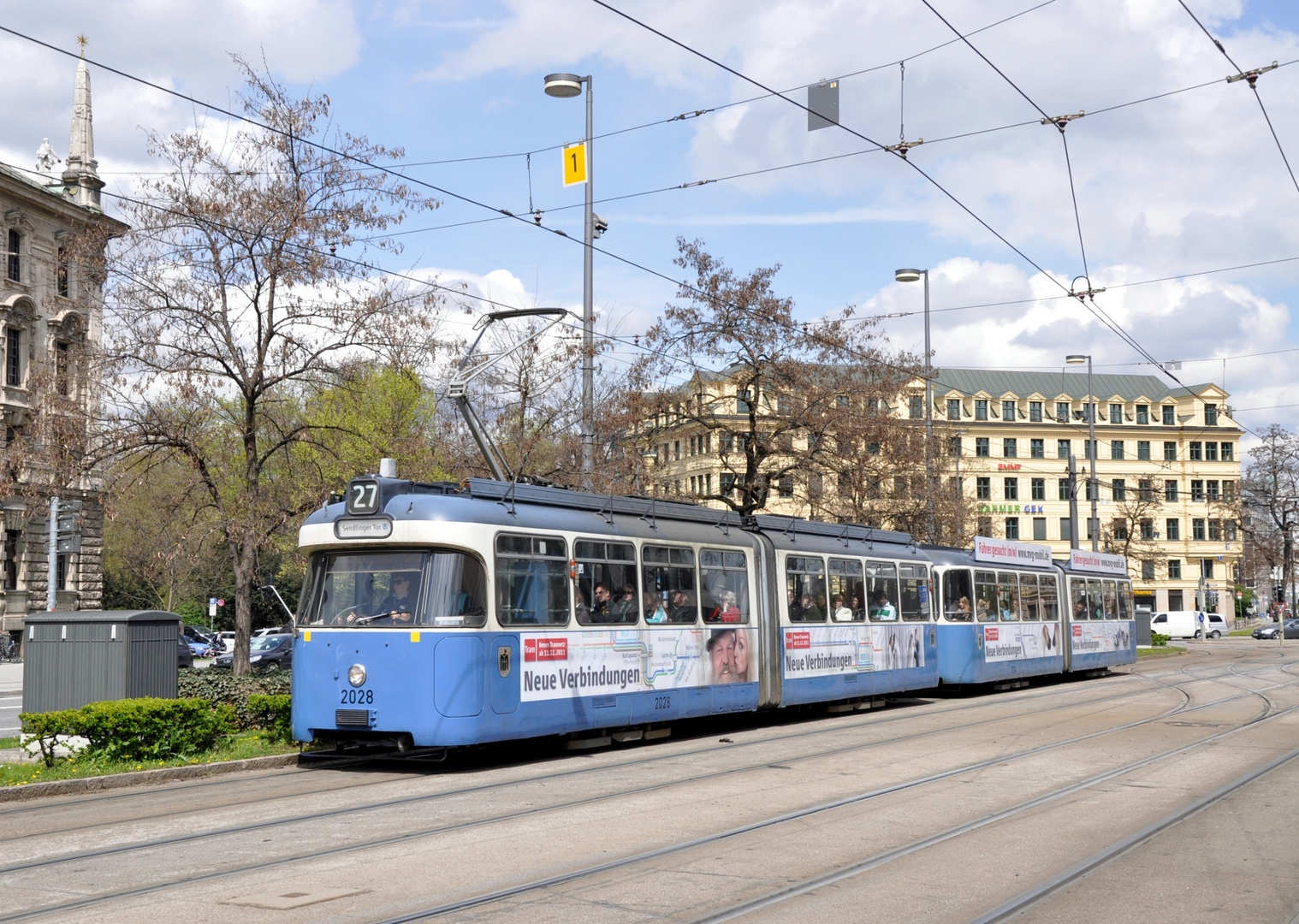 Altbauwagen auf der 27