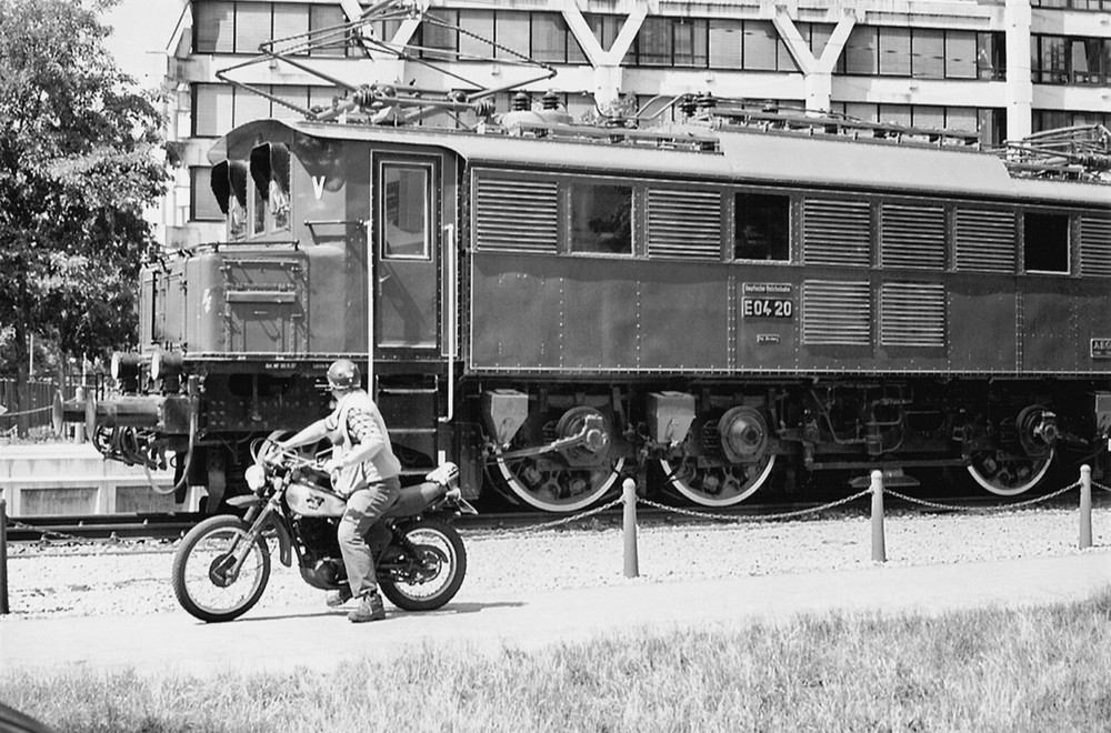 Alte AEG Lokomotive in Frankfurt am Main