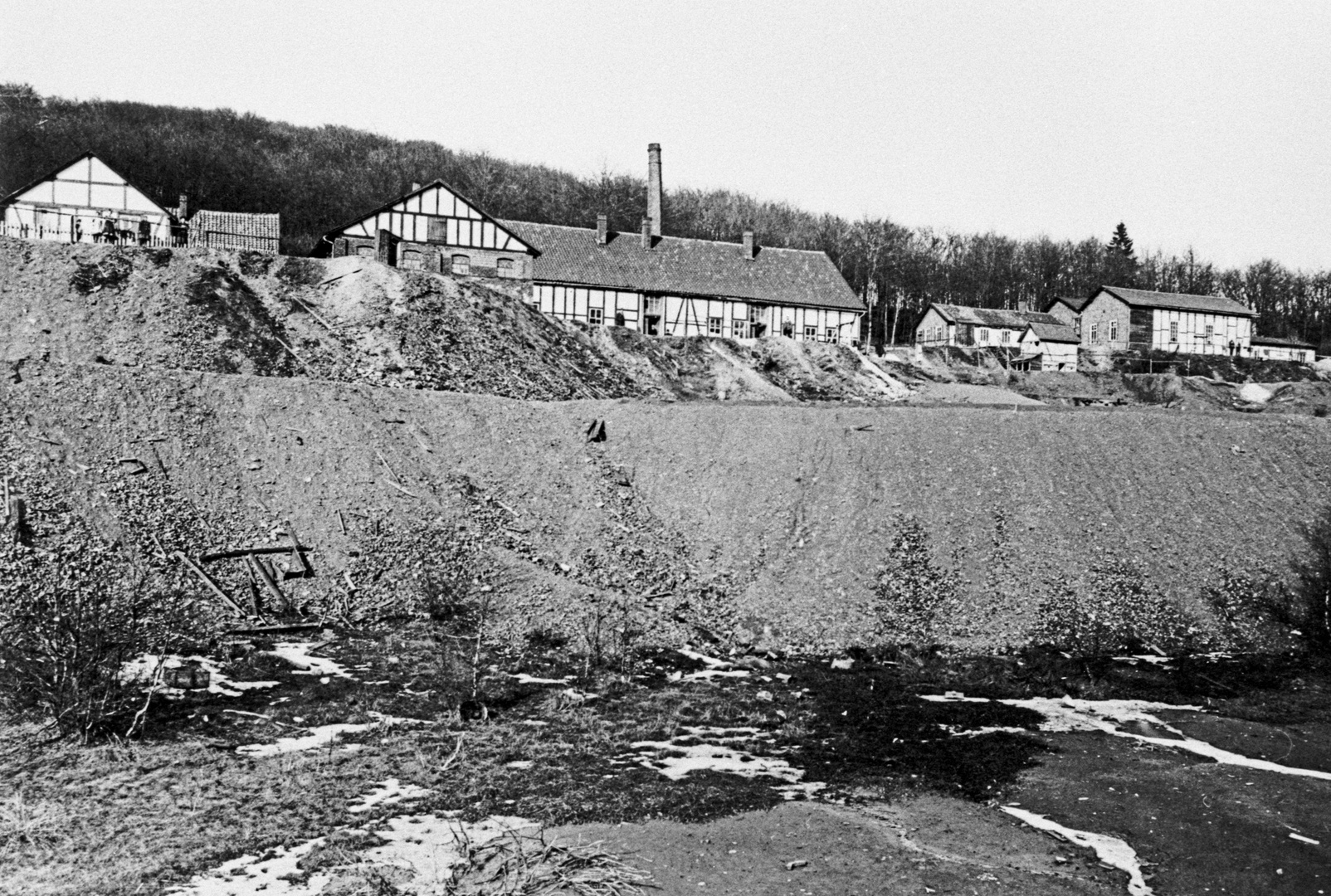 Alte Anlage der ehemaligen Grube Viktoria bei Littfeld (heute Kreuztal-Littfeld)