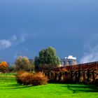 ...alte Brücke im Herbst...