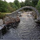 Alte Brücke in den Highlands