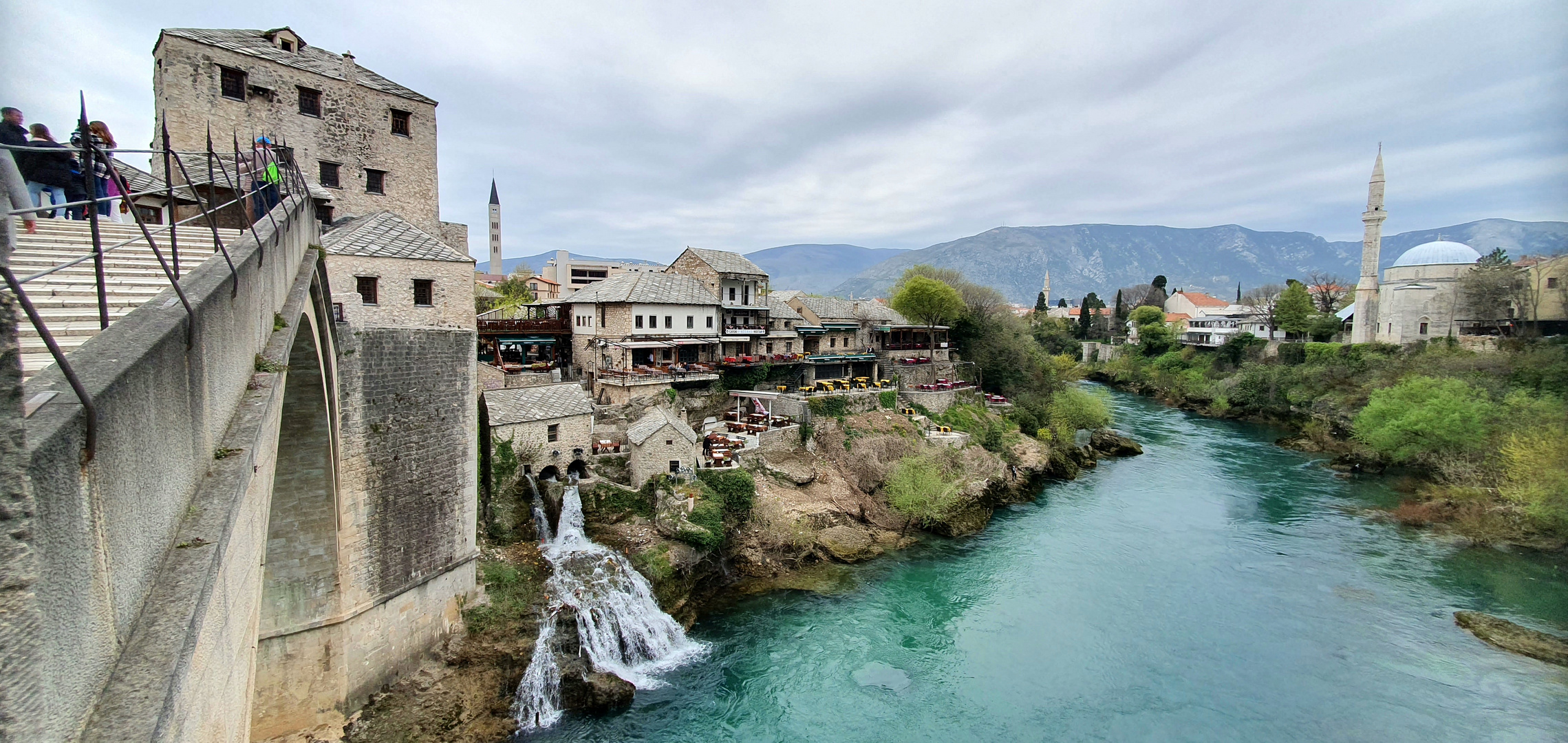   Alte Brücke "Stari Most" in Mostar