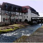 alte Brücke über die Alb im Februar