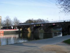 Alte Brücke über die Saar