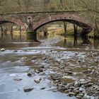 Alte Bruecke über Fluss