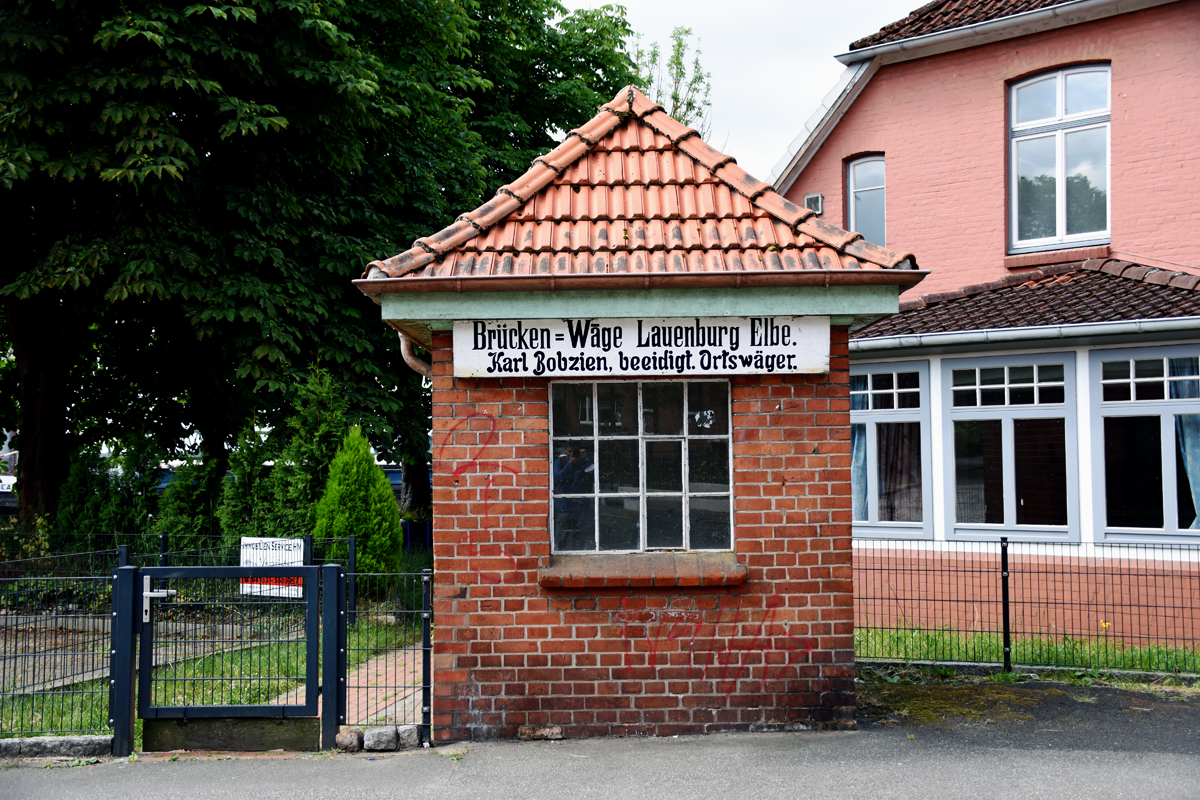 Alte Brückenwaage in Lauenburg an der Elbe