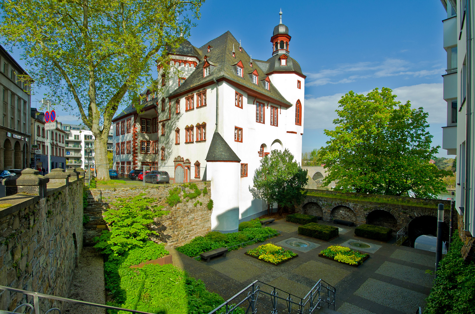 Alte Burg am Moselufer, Koblenz