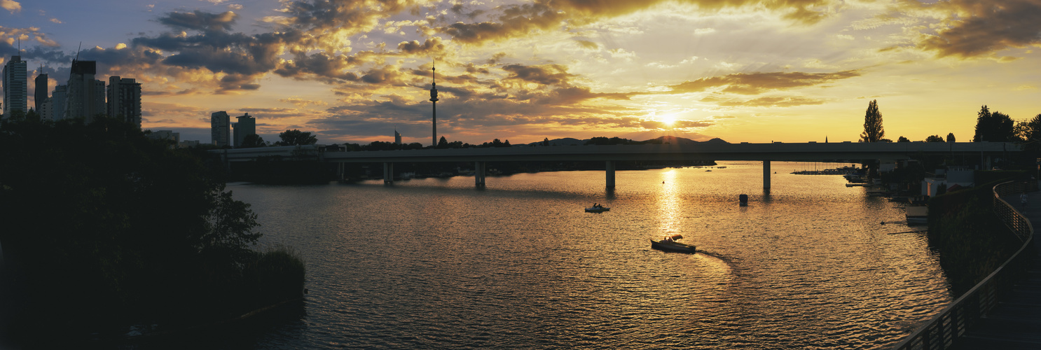 Alte Donau am Abend