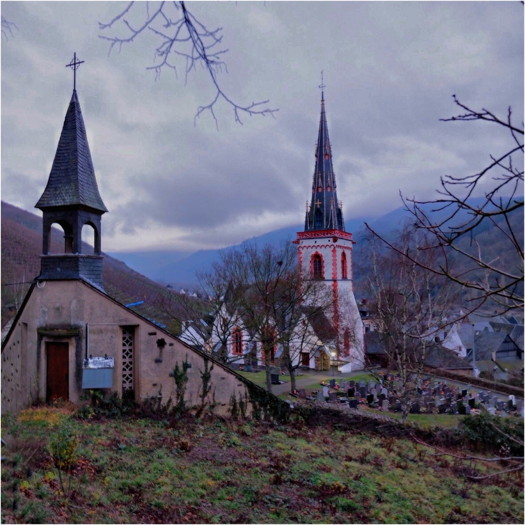 alte Dorfkirche und Kapelle Foto & Bild architektur, landschaft