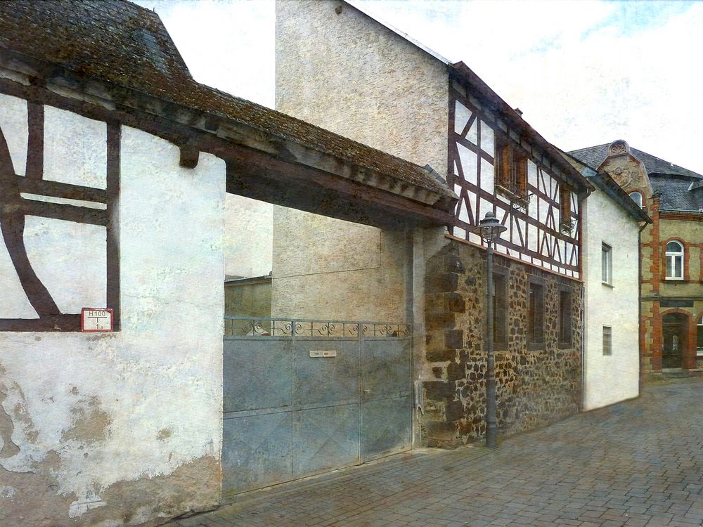 Alte Dorfstraße in Koblenz-Rübenach Foto & Bild | motive Bilder auf ...