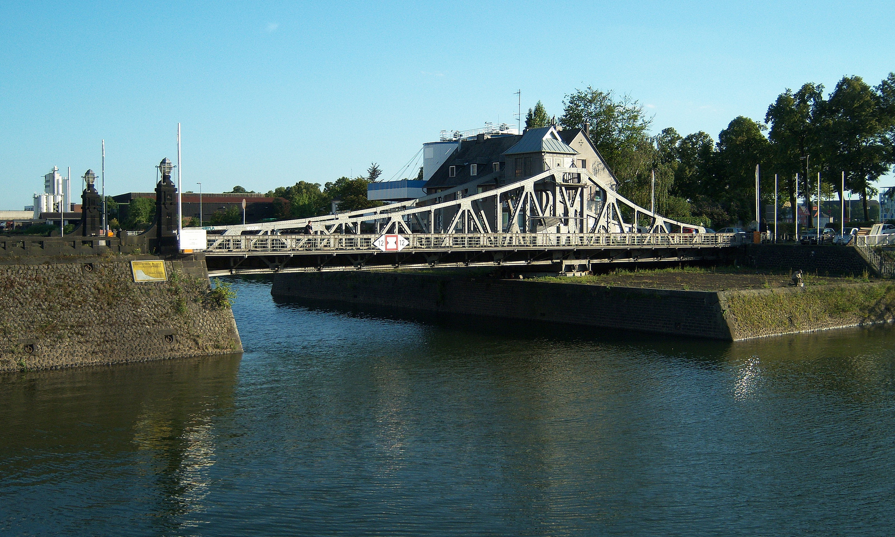 alte Drehbrücke in Köln-Deutz