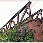 Alte Eisenbahnbrücke in Hameln (Weser).