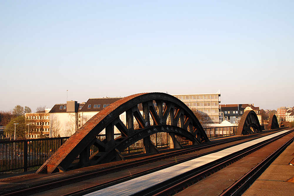 Alte Eisenbahnbrücke in Mülheim an der Ruhr