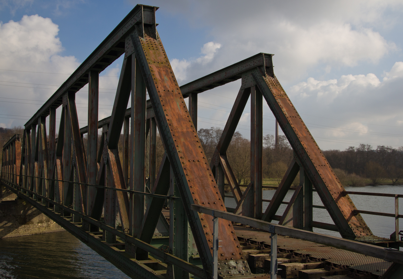 alte Eisenbahnbrücke über der Ruhr in Bo-Dahlhausen