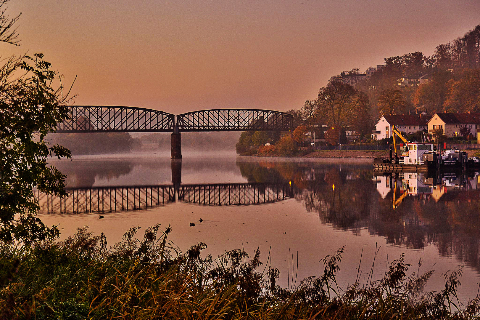 Alte Eisenbahnbrücke über die Weser