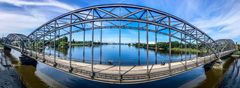 * Alte Elbbrücke *