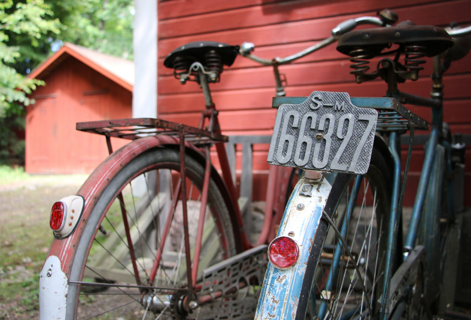 Alte Fahrräder auf Skansen