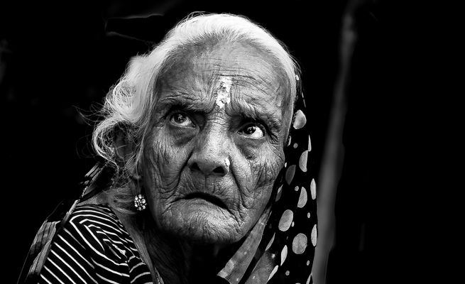 Alte Frau aus Varanasi