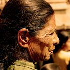 Alte Frau in Bhaktapur (Nepal)