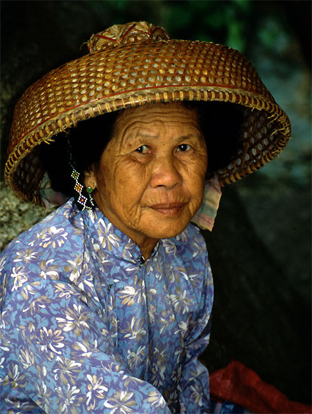 Alte Frau in Hong Kong