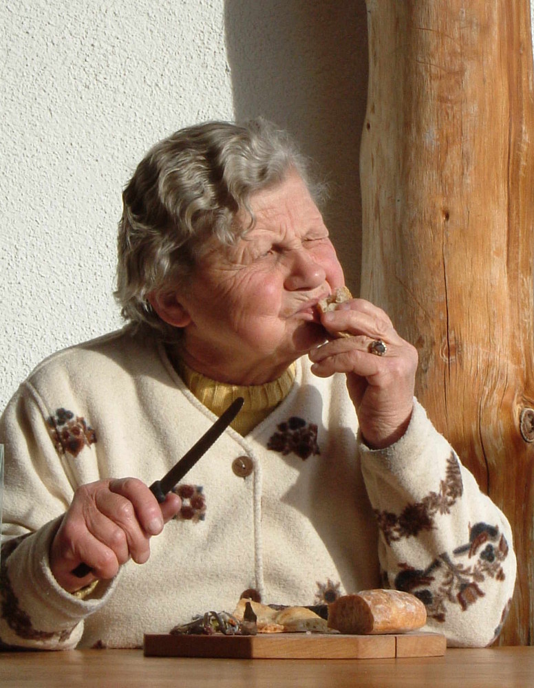 Alte Frau in Südtirol...