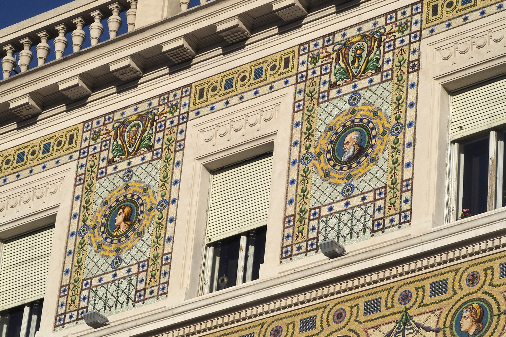 Alte Fresken auf Gouverneurpalast in Triest