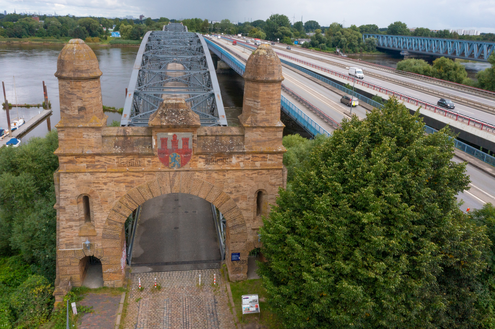  Alte Harburger Brücke