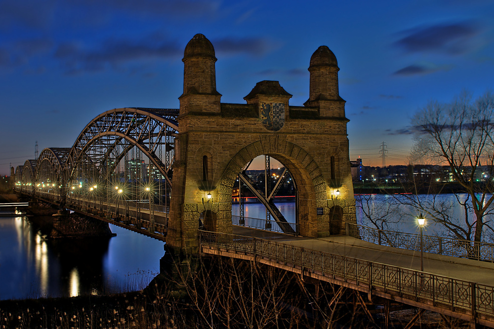 Alte Harburger Elbbrücke