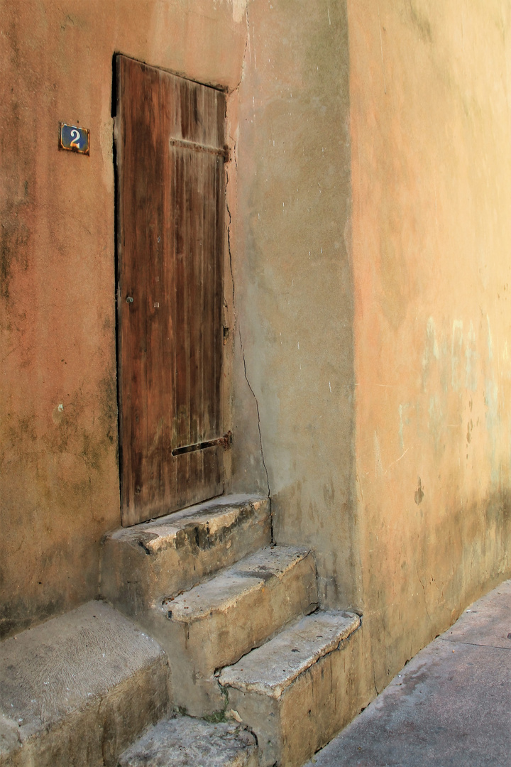 Alte Haustüre in Bonifacio ( Corsica )