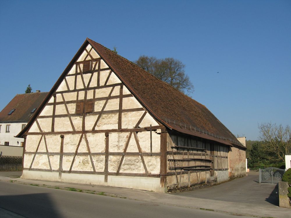 Alte Hofstelle in Hennenbach