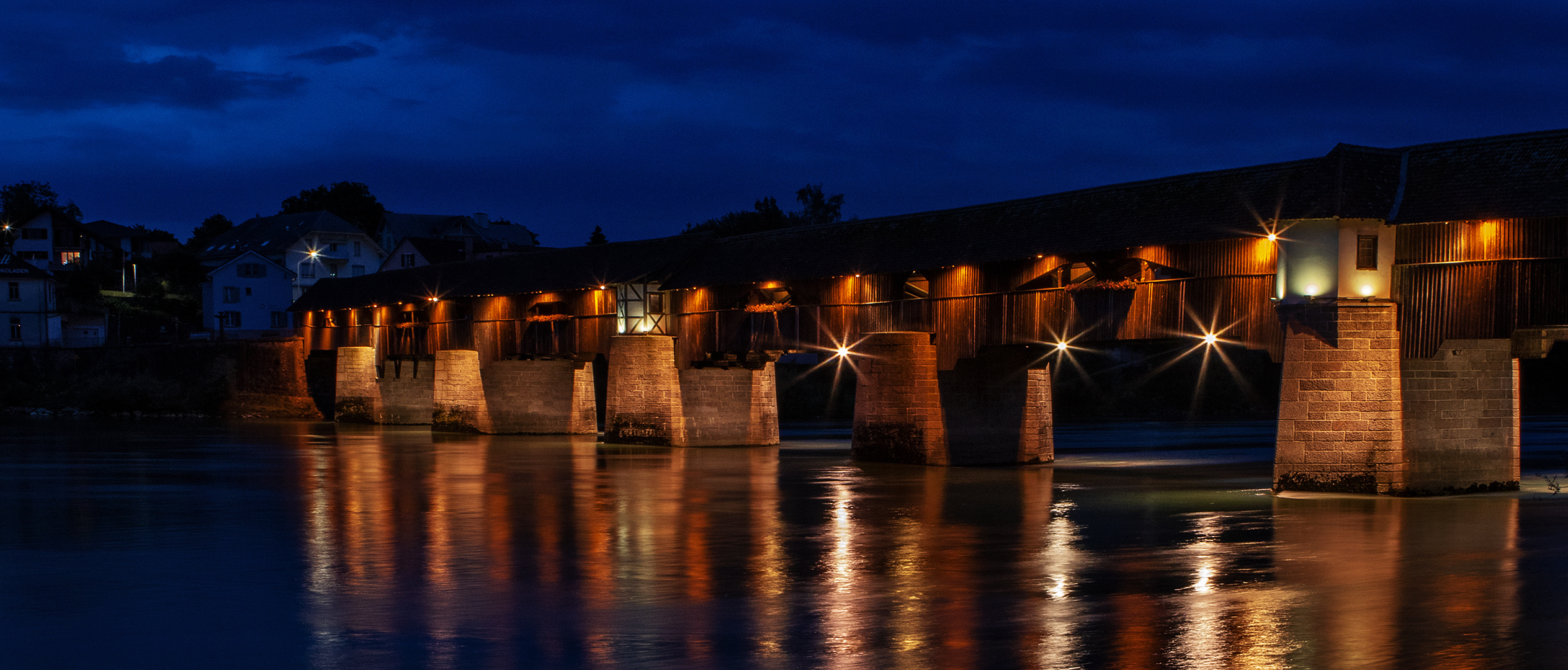 Alte Holzbrücke über den Rhein