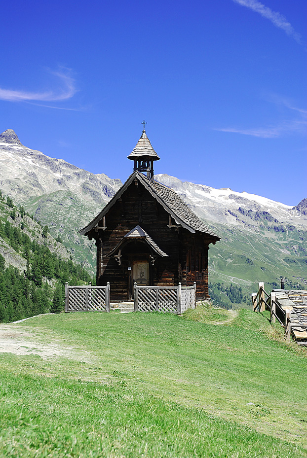 Alte Kapelle eines Alpdorfes
