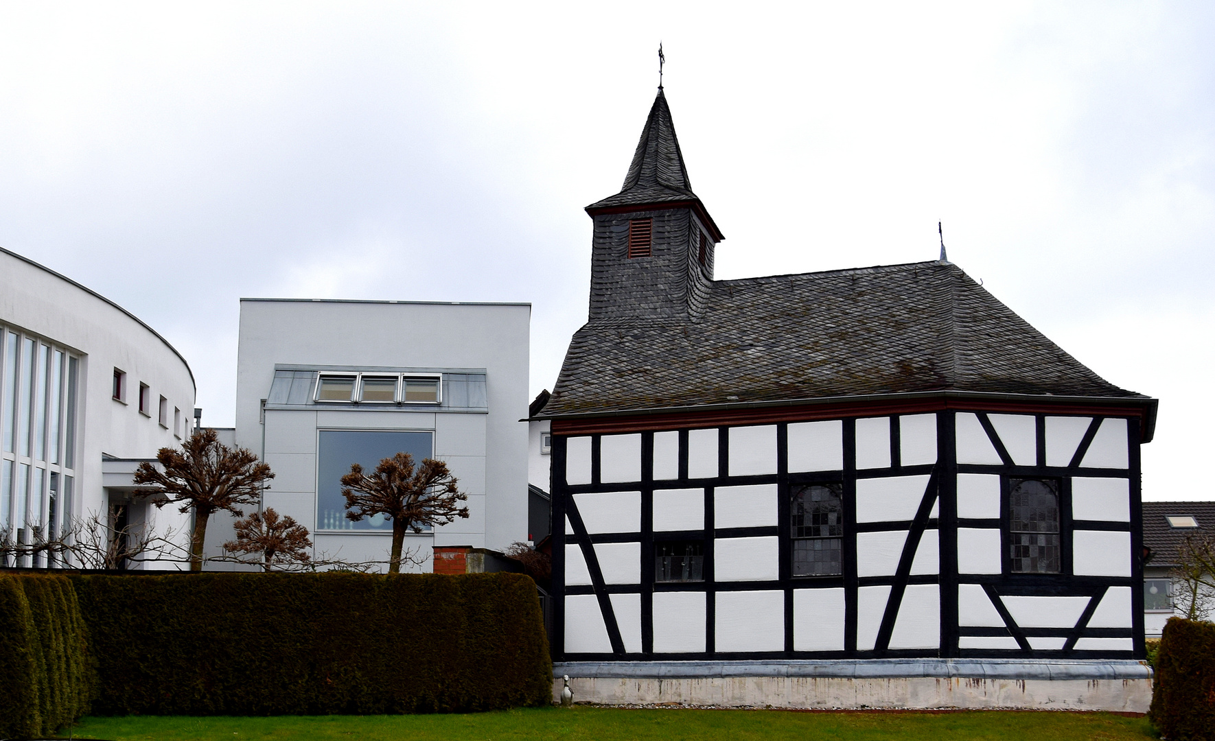 alte Kapelle in neuer Umgebung