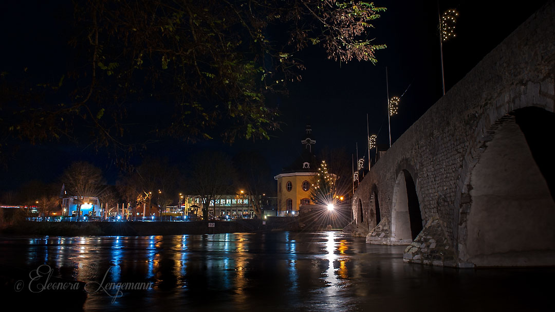 Alte Lahnbrücke bei Nacht