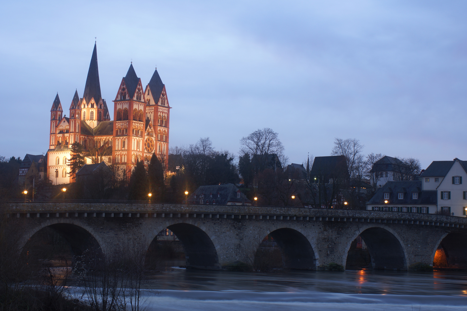 Alte Lahnbrücke vor Limburger Dom 2