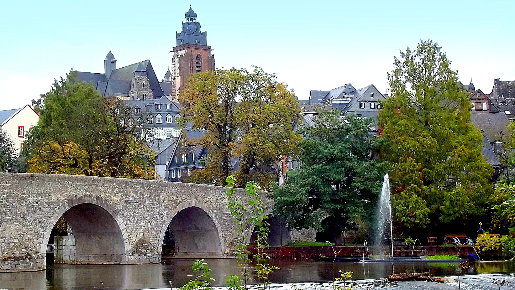 Alte Lahnbrücke zur Altstadt /Wetzlar