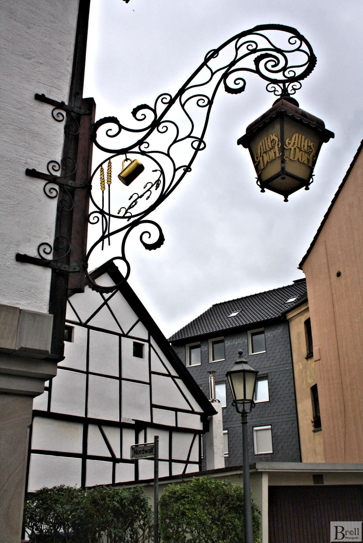 Alte Laterne an einem Haus