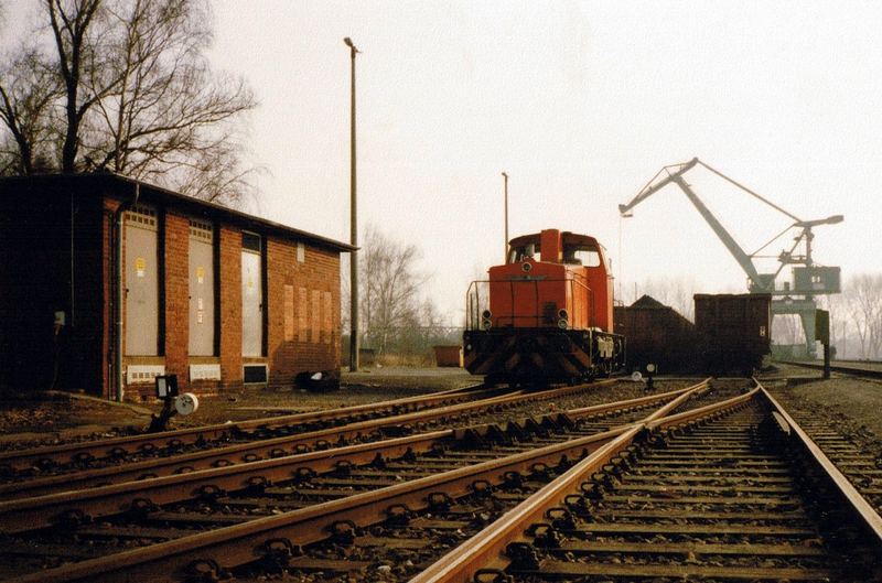 Alte Lok im Achenbach-Hafen