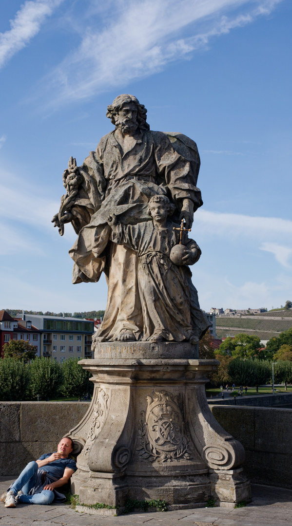 alte Mainbrücke 6