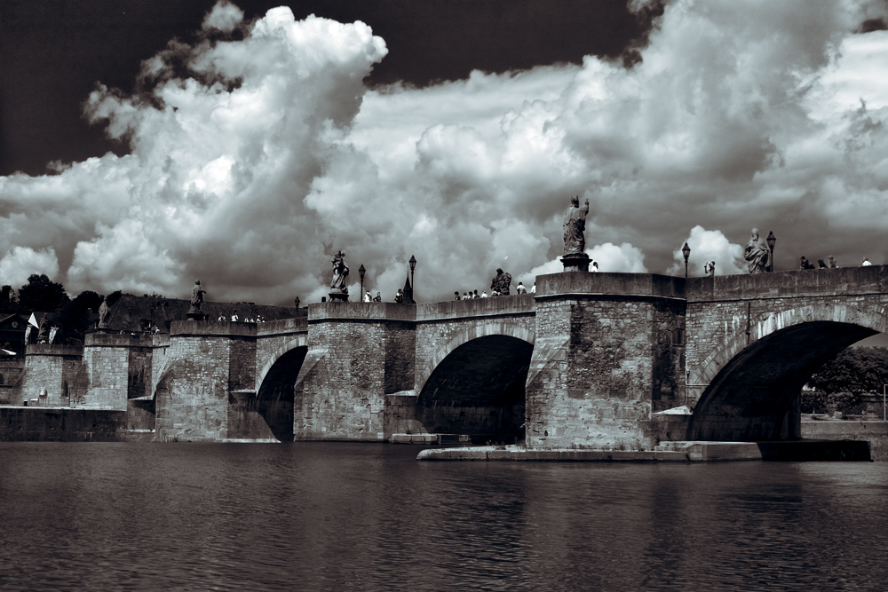 Alte Mainbrücke