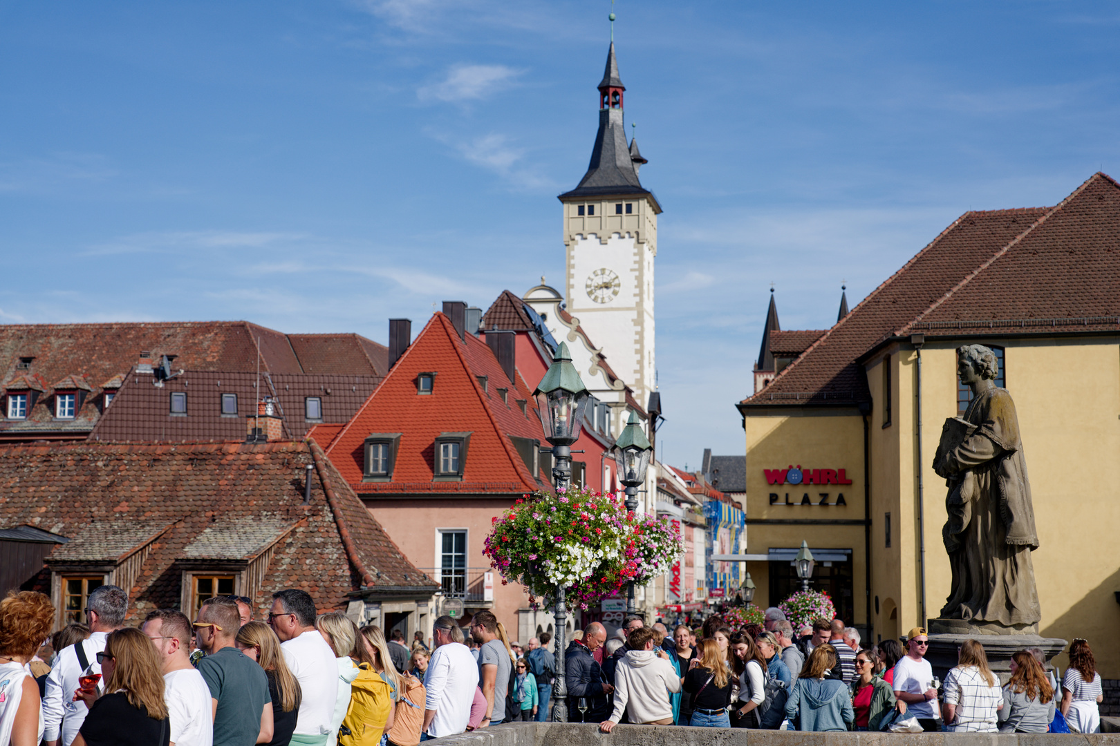 alte Mainbrücke 8