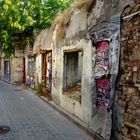 alte marode Geschäftsstraße im türkischen Antalya